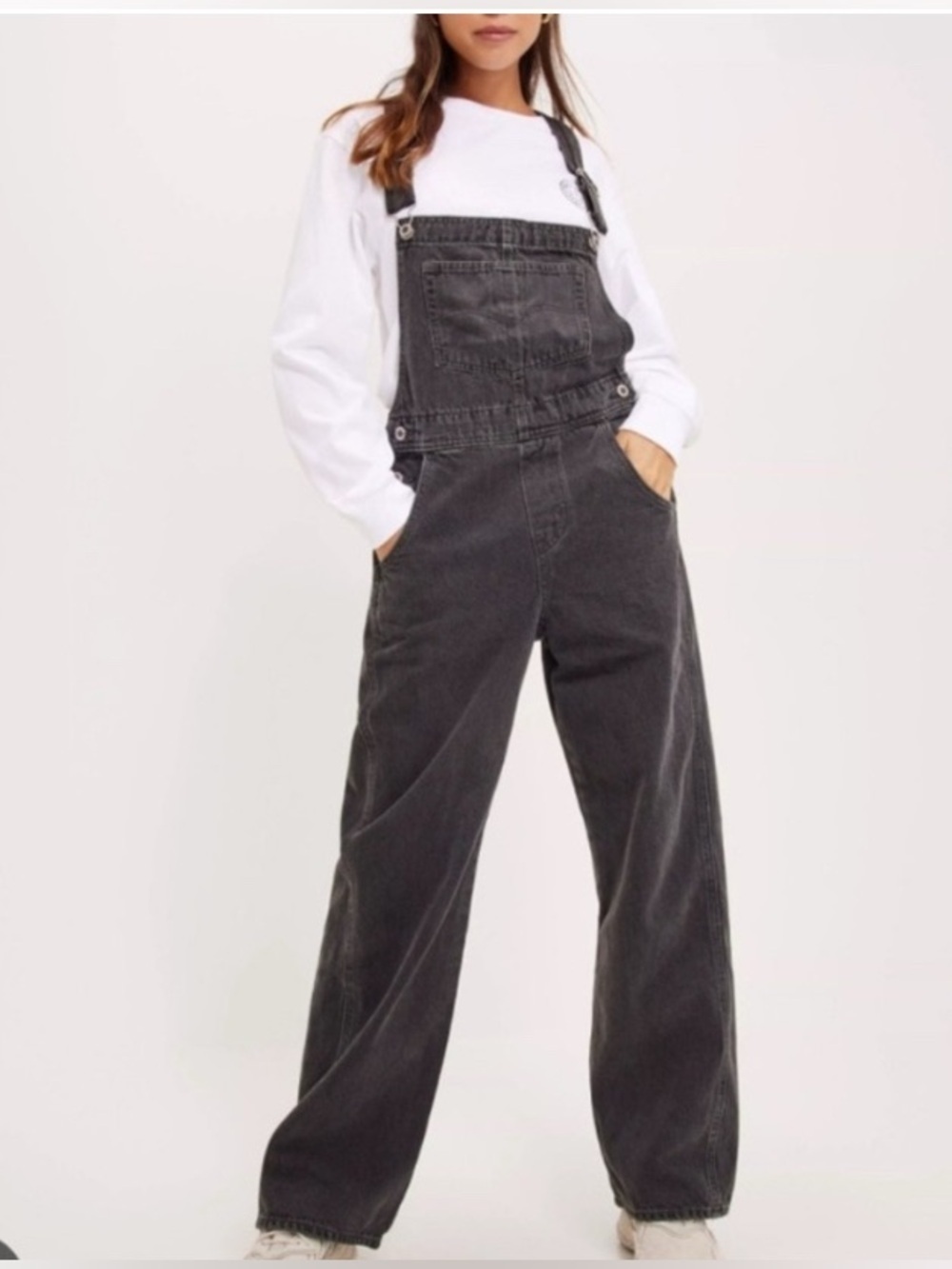 Levi’s Silvertab Denim Baggy
Overalls Black - SZ SMALL